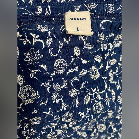 Smocked Floral Off Shoulder Top Blue and White Floral - Picture 2 of 4